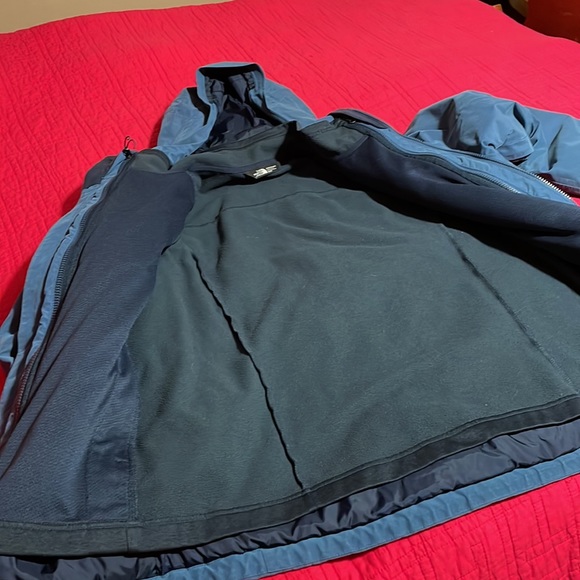 Northface Winter Jacket - Picture 4 of 6